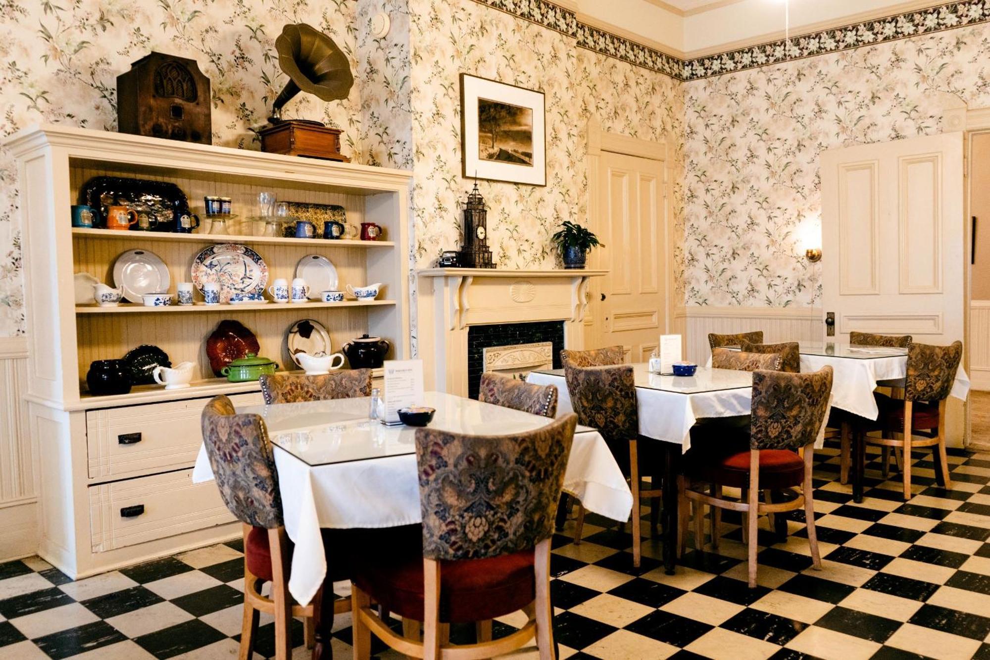 1898 Waverly Inn Hendersonville Eksteriør bilde