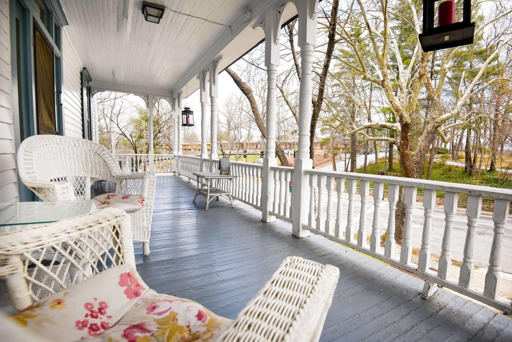 1898 Waverly Inn Hendersonville Eksteriør bilde