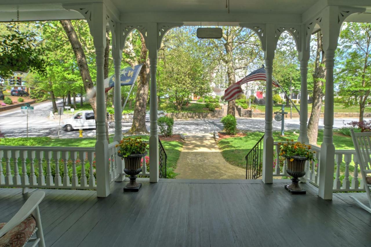 1898 Waverly Inn Hendersonville Eksteriør bilde